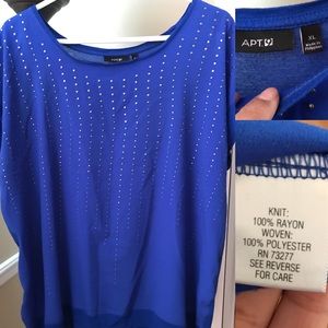 ⚡️FLASH SALE ⚡️Woman’s Blue Pullover Blouse